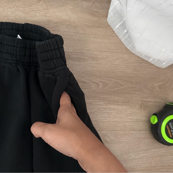 Nike Black Sweatpants Sportswear - Picture 5 of 10